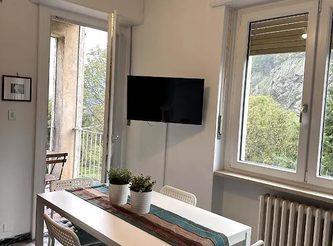 Apartment In Montagna *